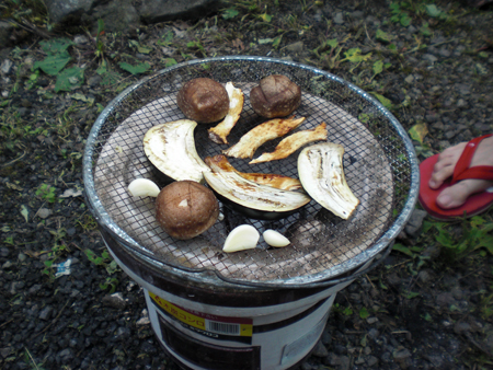 七輪で焼く