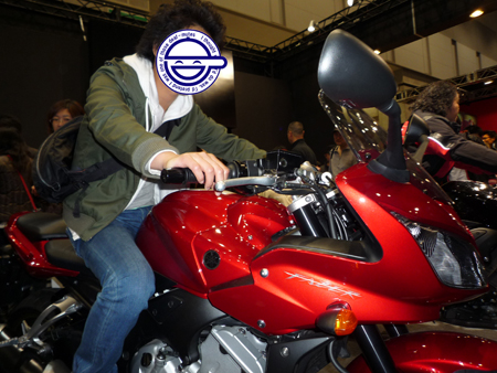 FZ1と
